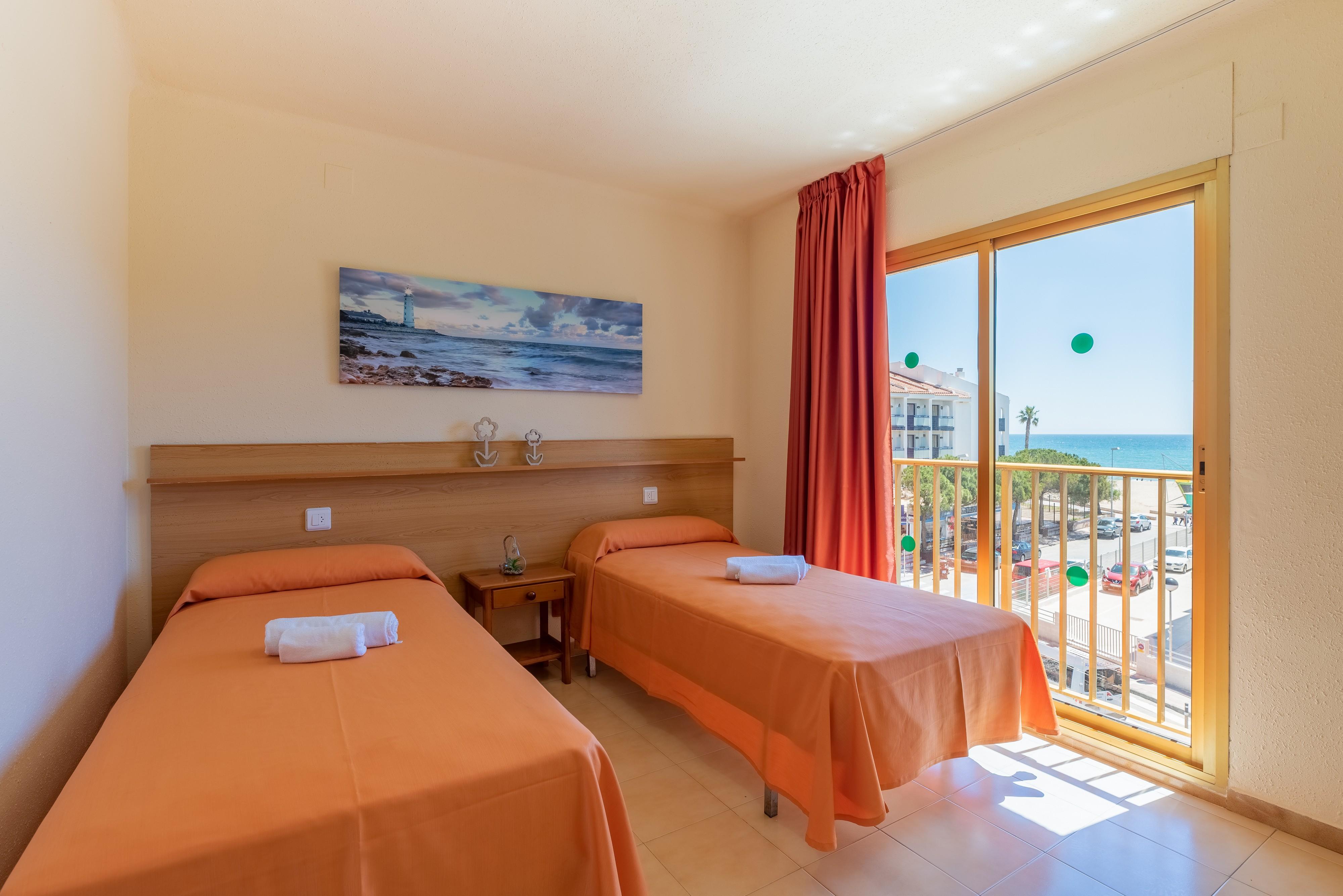 Apartment Rentalmar Pins Marina