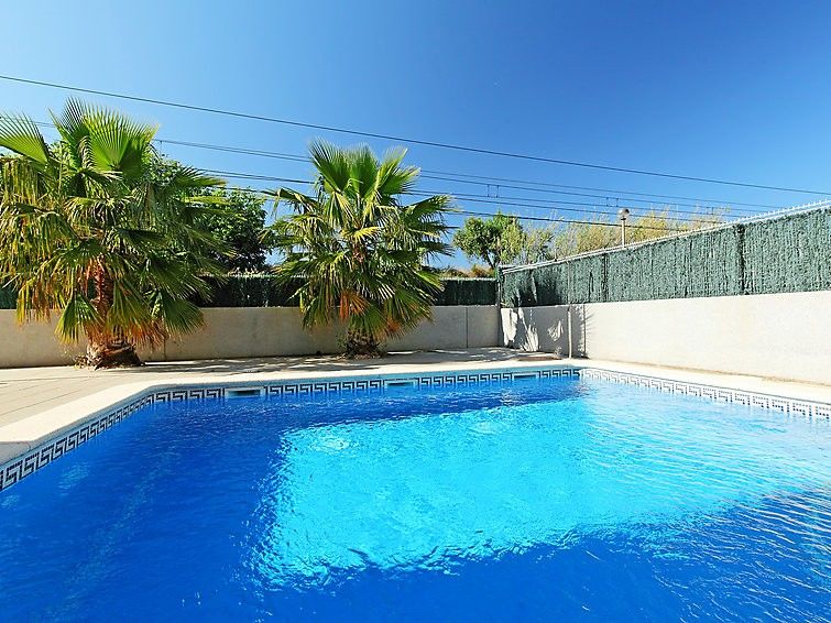 Rentalmar Pins Marina Apartment