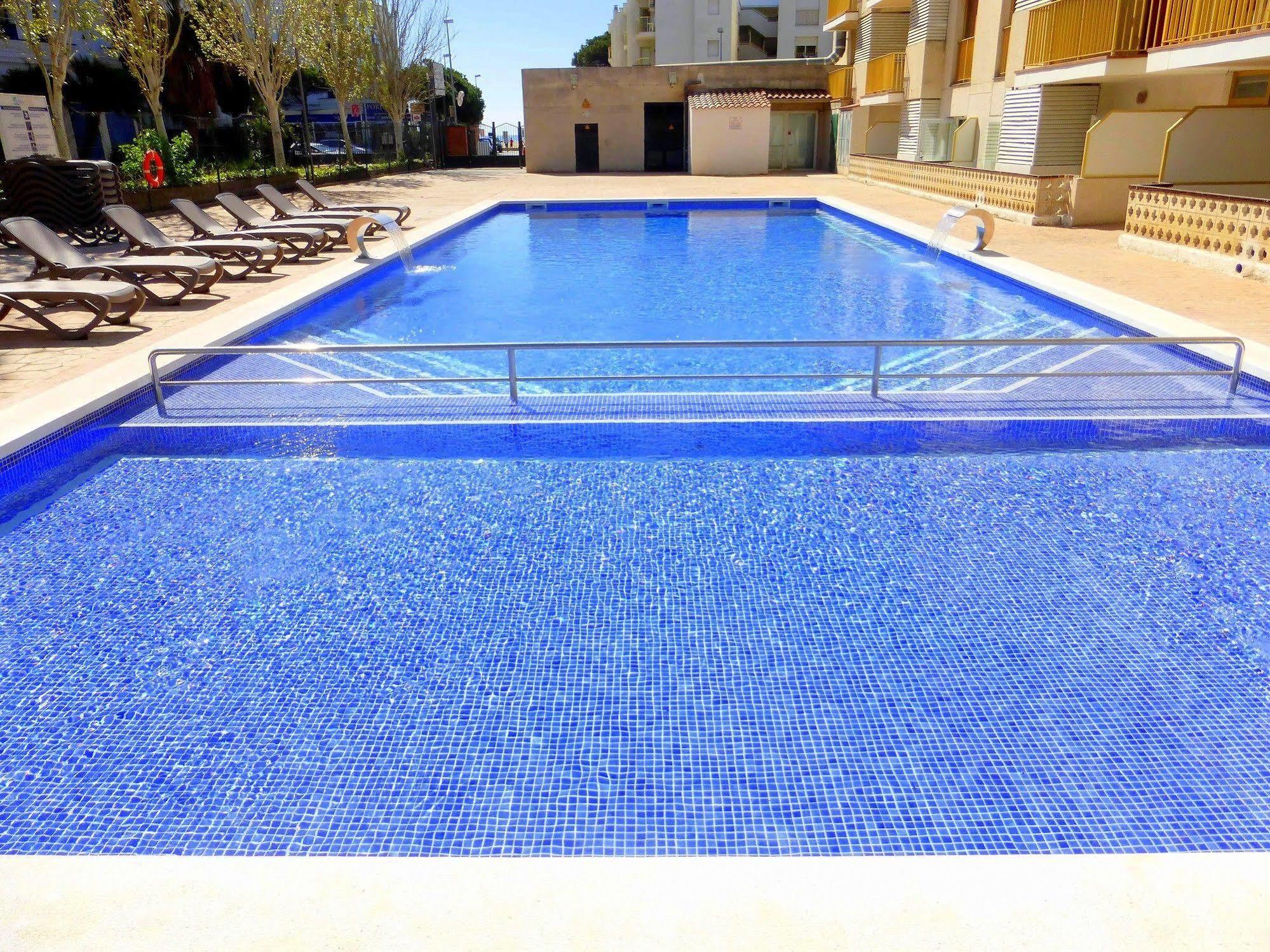 Rentalmar Pins Marina Apartment