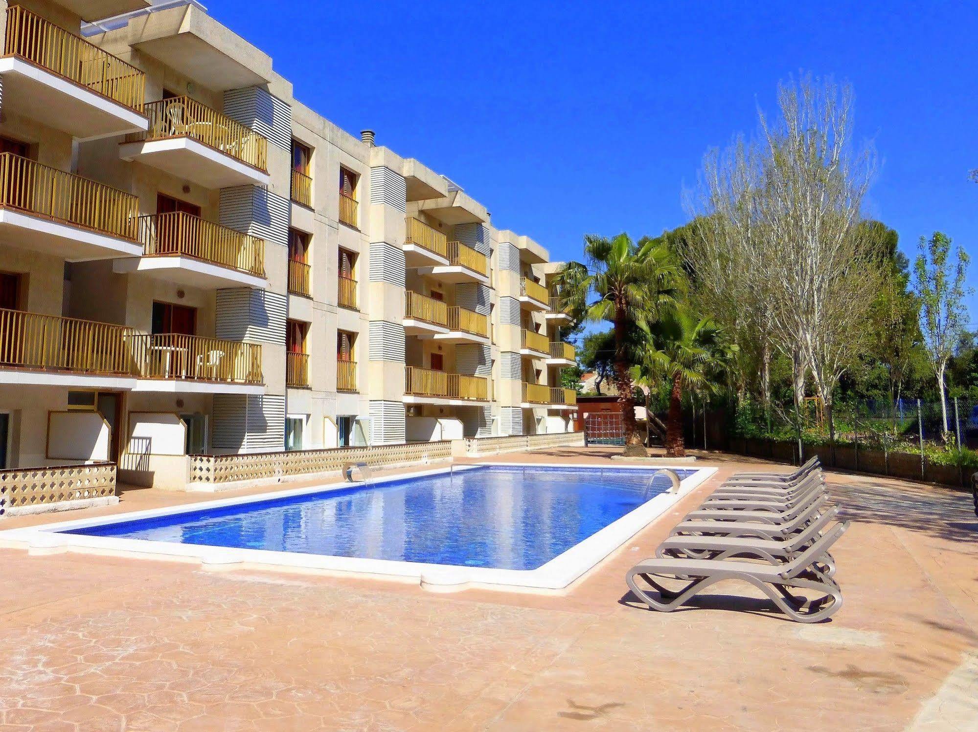 Apartment Rentalmar Pins Marina
