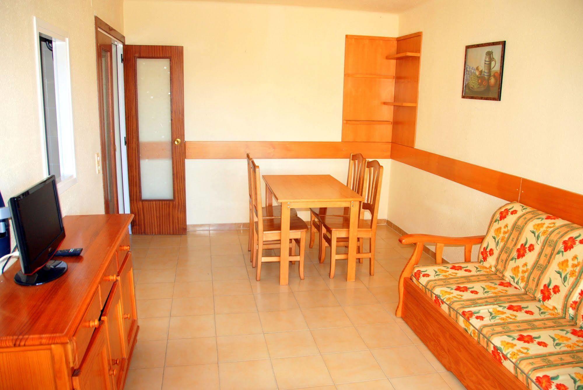Rentalmar Pins Marina Apartment *
